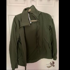 Lululemon green jacket